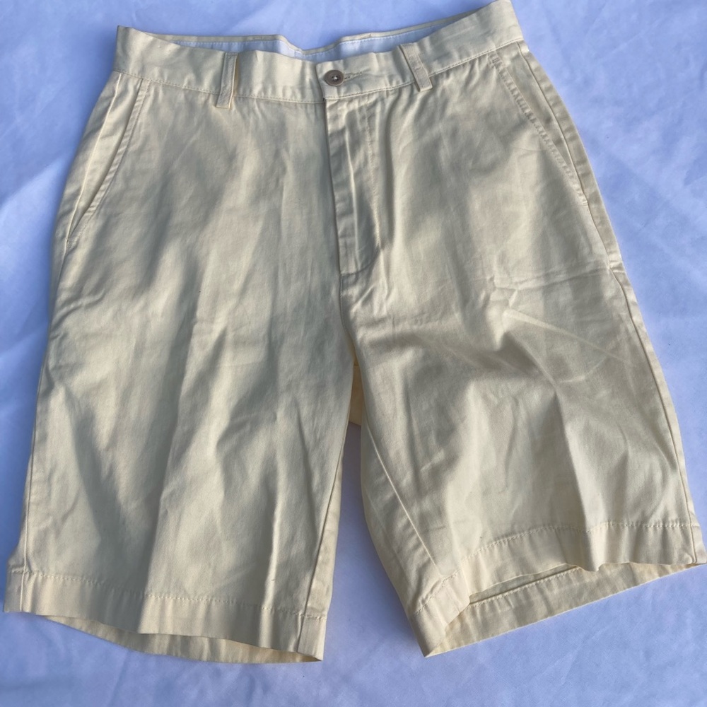 Roundtree & Yorke Yellow Flat Front Shorts